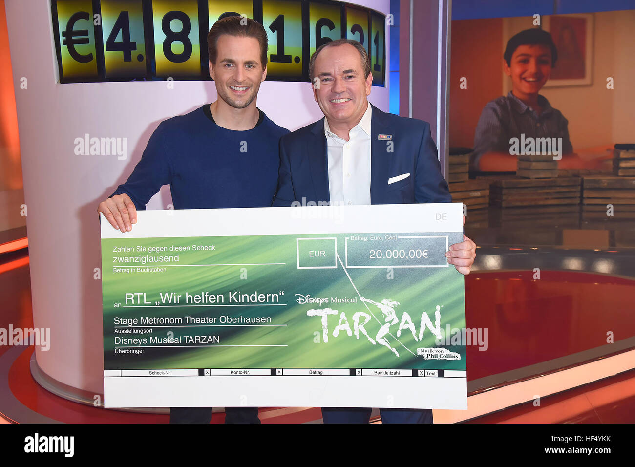 RTL Spendenmarathon (Téléthon) 2016 à MMC studios. Avec : Alexander Klaws, Wolfram Kons Où : Huerth, Allemagne Quand : 25 Nov 2016 Banque D'Images