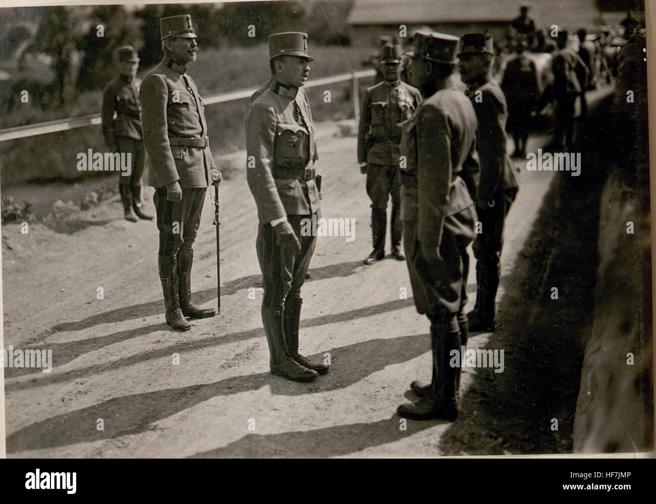 Dans Kaiserbesuch Tarvis, Vorstellung des Gmjr Gsthptm.Dietrich und.Samanek. (4-6.1917.) 15798866) Banque D'Images