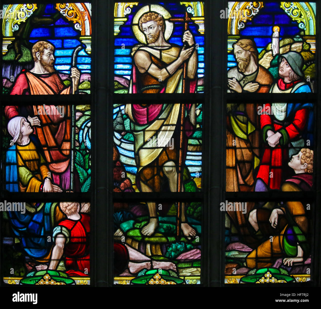 Vitrail représentant Saint Jean Baptiste dans la Cathédrale Saint-Bavon de Gand, en Flandre, Belgique. Banque D'Images Vitrail représentant Saint Jean Baptiste dans la Cathédrale Saint-Bavon de Gand, en Flandre, Belgique. Banque D'Images