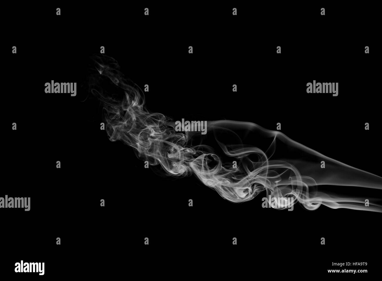 Isolé sur le noir de fumée Banque D'Images