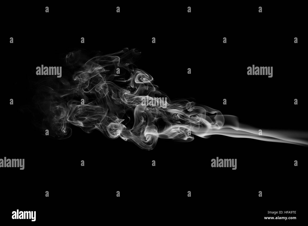 Abstract smoke isolated on black waves Banque D'Images