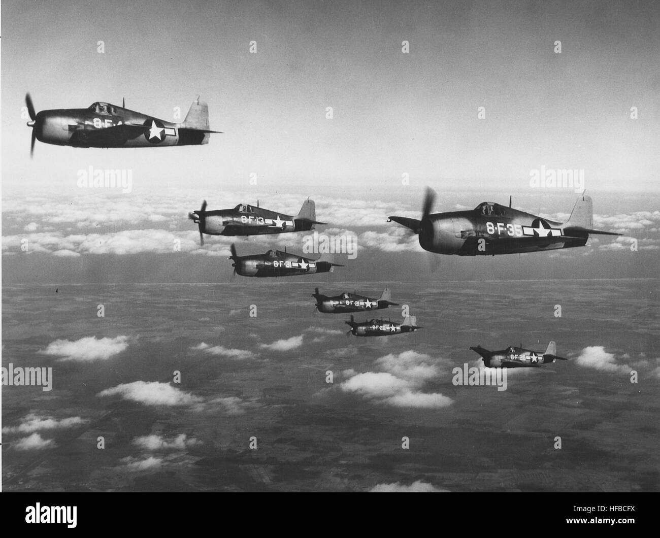 F6F-3 de Hellcats VF-8 en vol 1943 Banque D'Images