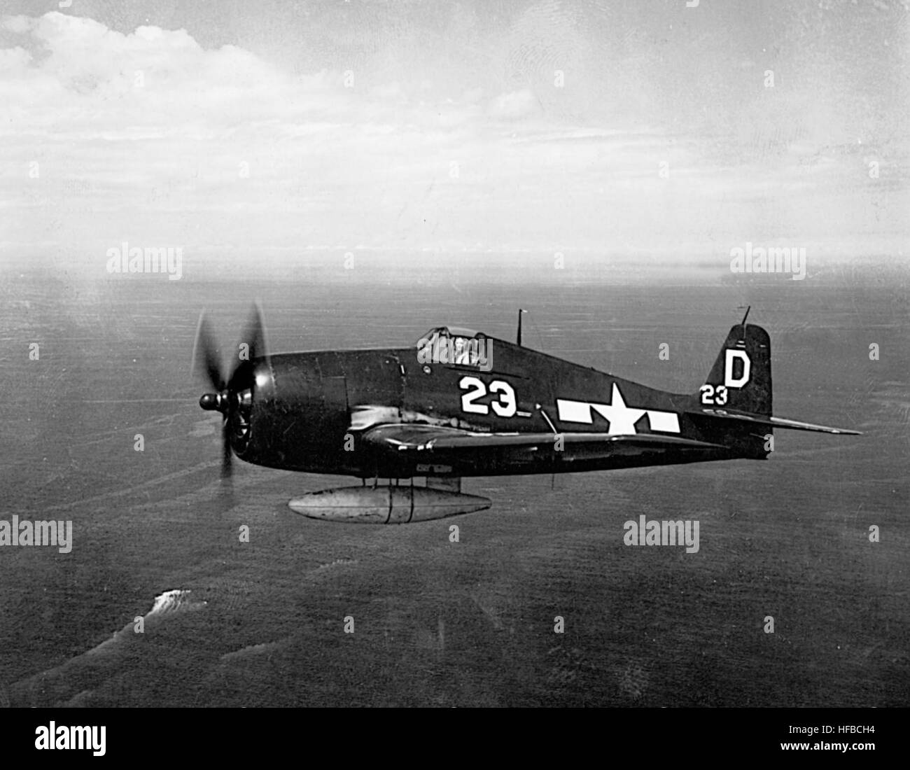 F6F-5 de l'USS Indépendance (CVL-22) en vol 1945 Banque D'Images