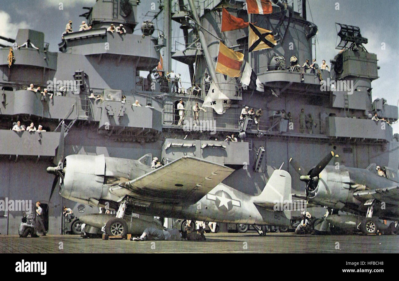 F6Fs sur l'USS Yorktown Août 1943 Banque D'Images