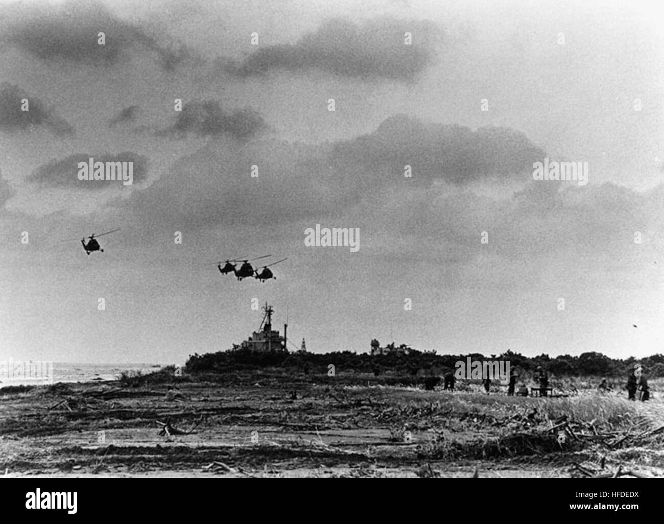 Les hélicoptères UH-34D à l'opération d'un rouf V Banque D'Images