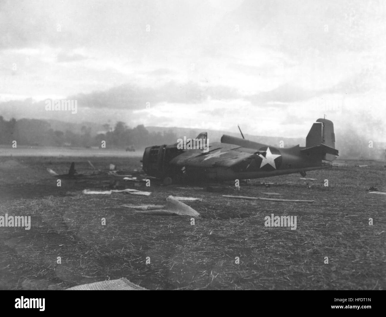 Bombardé F4F-4 Wildcat à Guadalcanal 1942 Banque D'Images