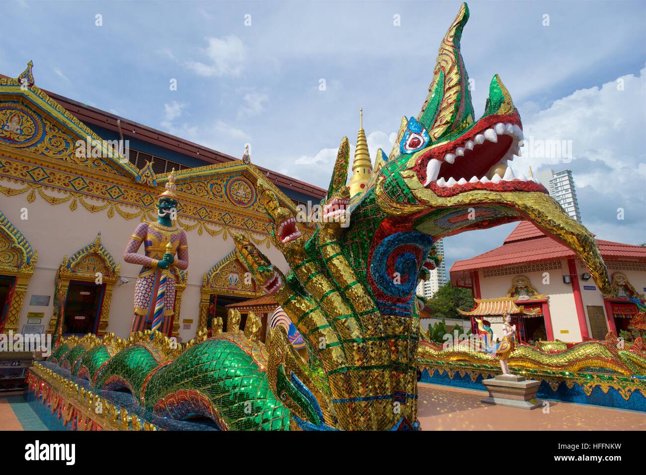 Naga, le Roi Serpent, asura Wat Chayamangkalaram, Penang, Malaisie Banque D'Images