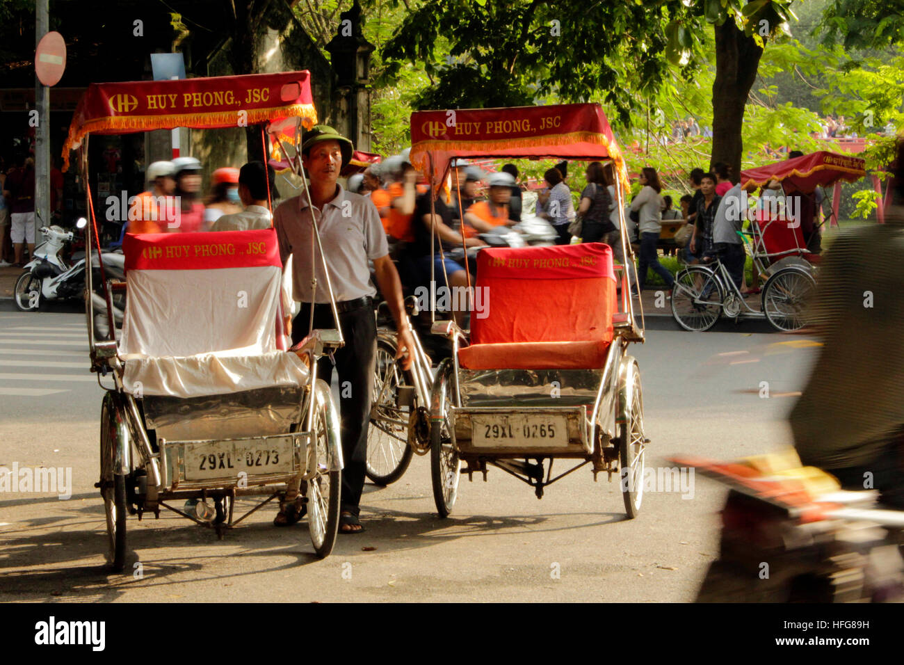 Conducteur de cyclo à Hanoï, Vietnam Banque D'Images