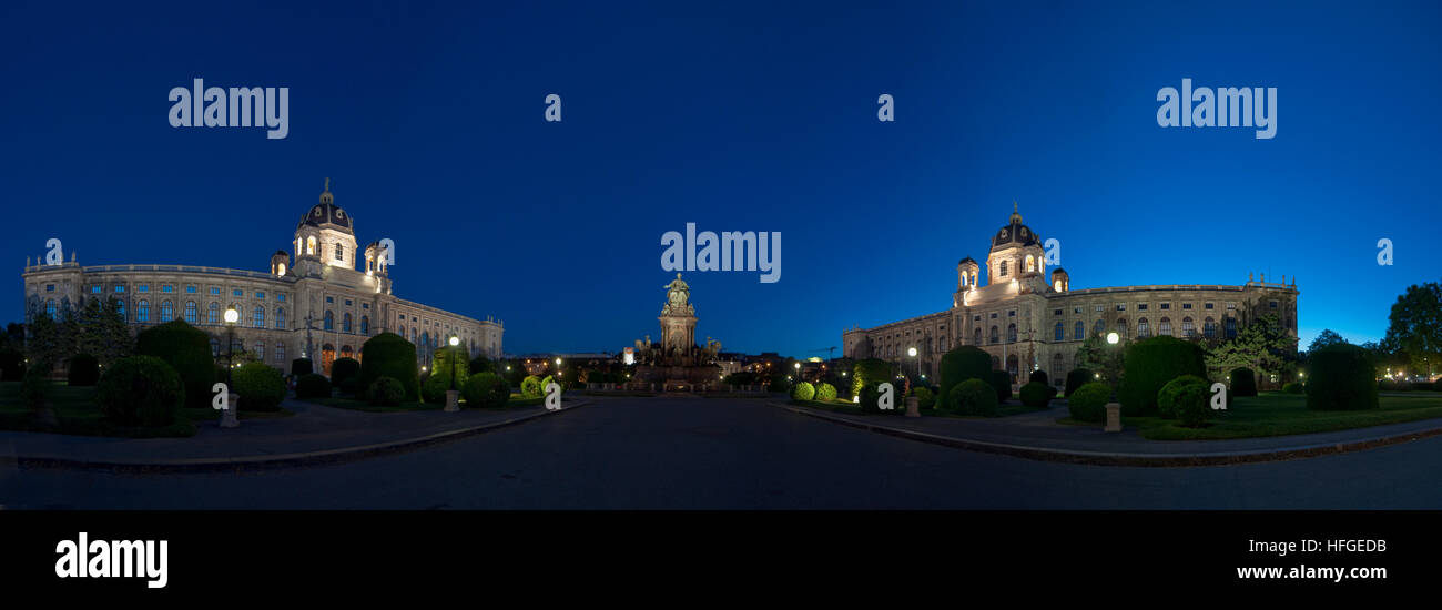 Wien, Vienne : Maria-Theresien-Platz avec art-musée historique, monument de Maria Theresia et musée d'histoire naturelle (de gauche à droite), Wien, Aust Banque D'Images