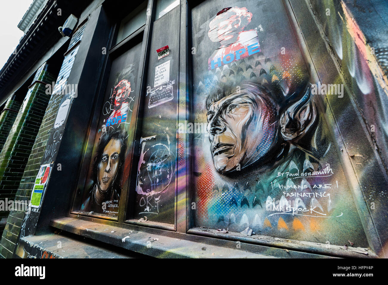 Shoreditch et Brick Lane creative graffiti et art social dans l'Est de Londres, UK Banque D'Images