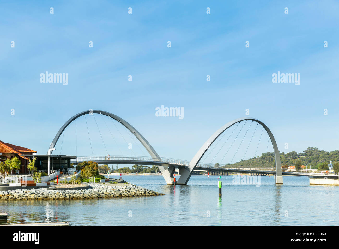Le quai Elizabeth Bridge - un pont piétonnier dans le secteur riverain quai Elizabeth réaménagée, Perth, Western Australia, Australia Banque D'Images