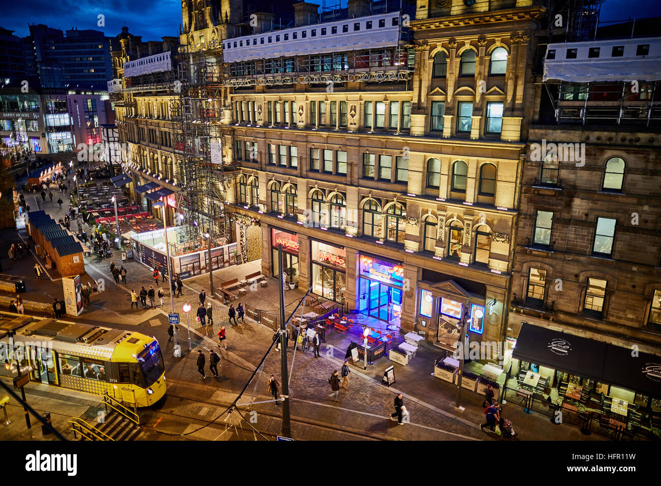 Urbis Manchester vue sur un lieu de divertissement Printworks restaurants clubs cinéma situé à coin de rue Withy Grove Corporation centre-ville E Banque D'Images