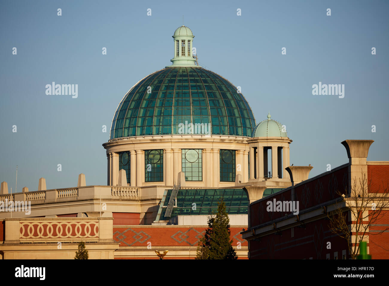 Le centre commercial Trafford Centre intu complexe dôme marque department store boutiques shopping shopper magasin détaillant Détaillant détail cité Banque D'Images