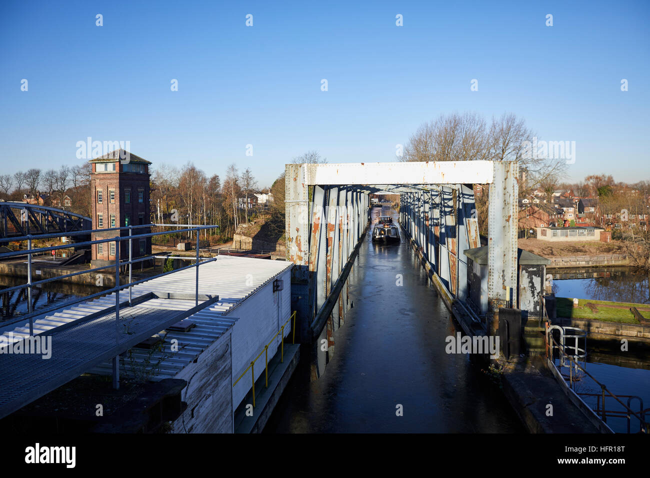 Manchester Ship Canal Barton Aqueduc aqueduc navigable mobile Swing porte Canal de Bridgewater narrowboats traverser premier et seul swing aqued Banque D'Images