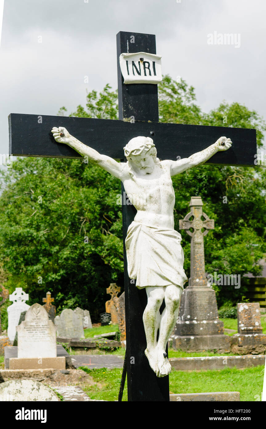 Crucifix dans un cimetière irlandais avec INRI (Iesus Nazarenus Rex Iudaeorum)6 Banque D'Images