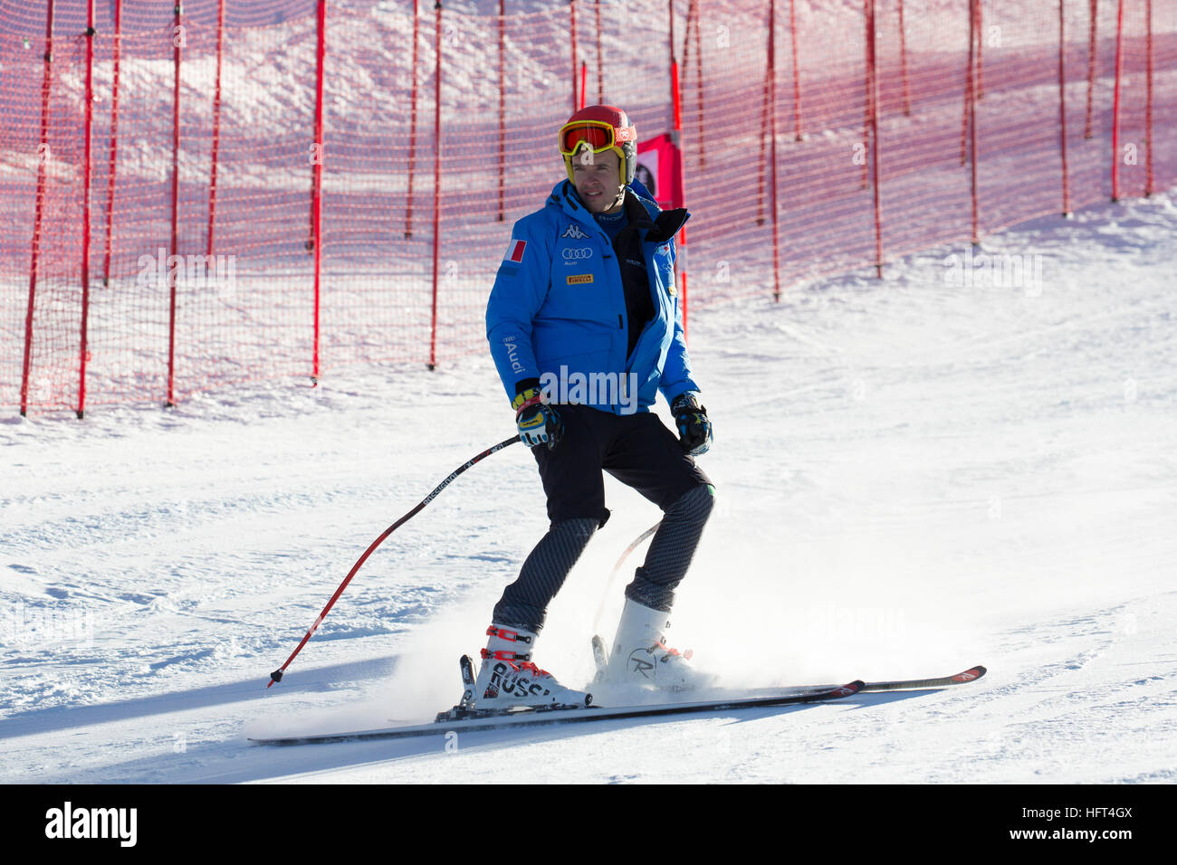 Val Gardena, Italie Le 16 décembre 2016. Christof royal de l'Italie pendant la course avant l'inspection de la piste Saslong cap pour l'AUDI FIS Ski alpin Banque D'Images