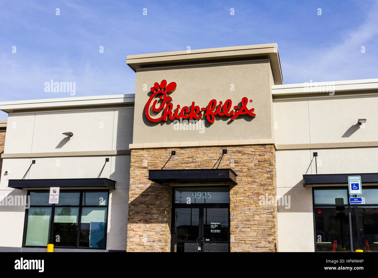 Las Vegas - Circa Décembre 2016 : Le Poussin-fil-Un lieu de restauration rapide au détail. Chick-fil-A des restaurants sont fermés le dimanche V Banque D'Images