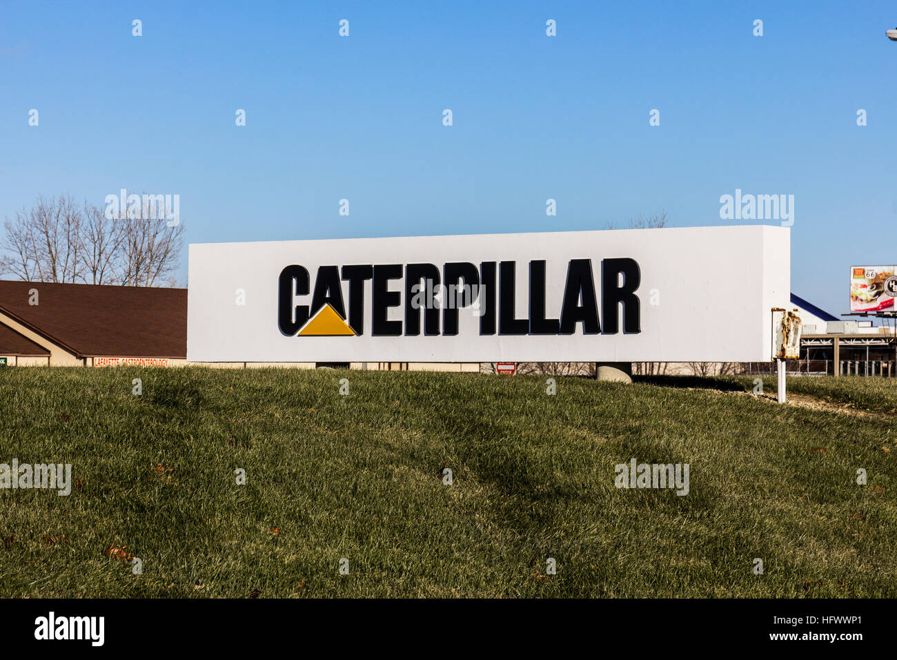 Lafayette - Circa Décembre 2016 : Logo Caterpillar et la signalisation. Caterpillar Inc. est un fabricant d'équipement lourd II Banque D'Images
