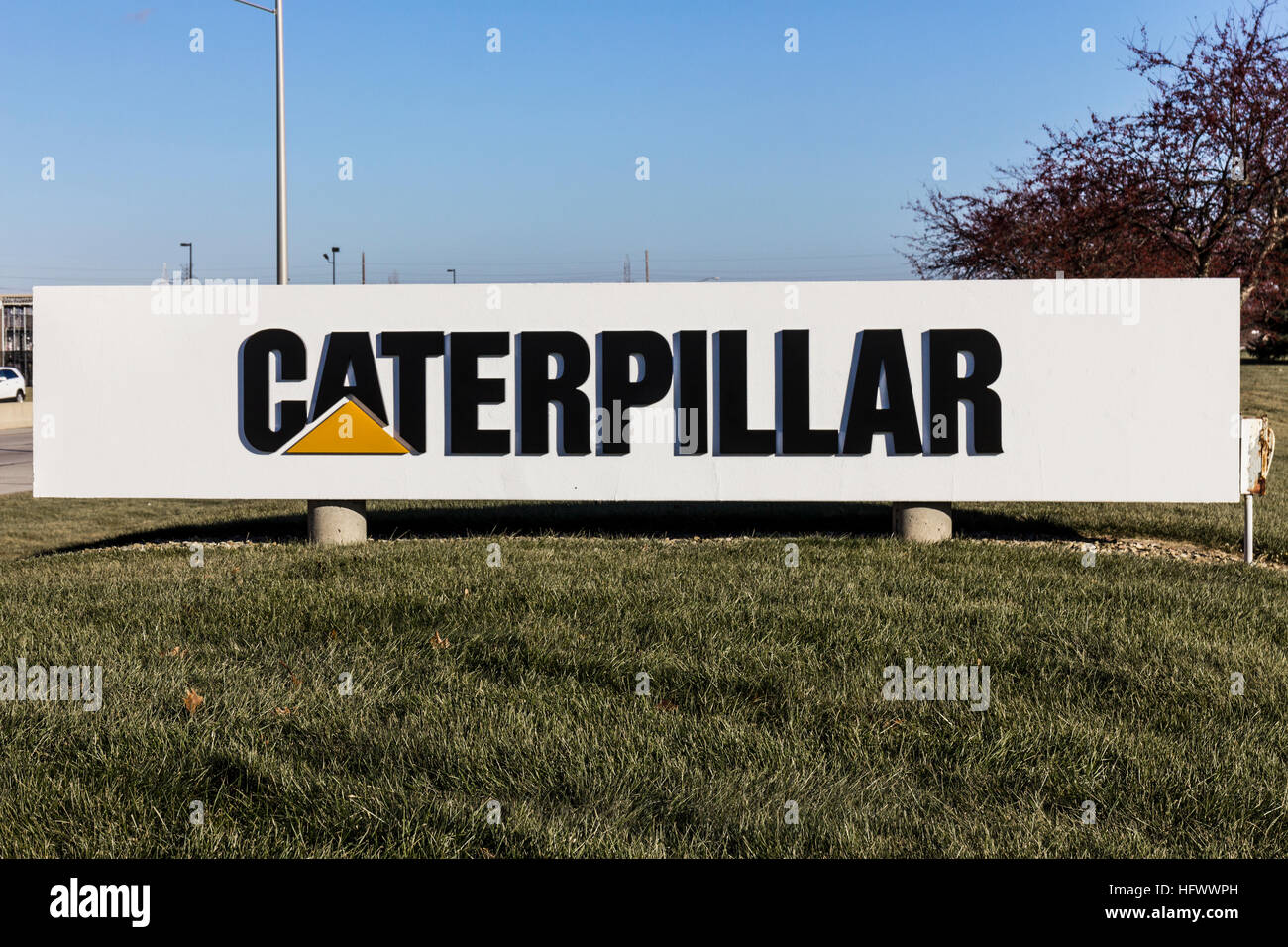 Lafayette - Circa Décembre 2016 : Logo Caterpillar et la signalisation. Caterpillar Inc. est un fabricant d'équipement lourd III Banque D'Images