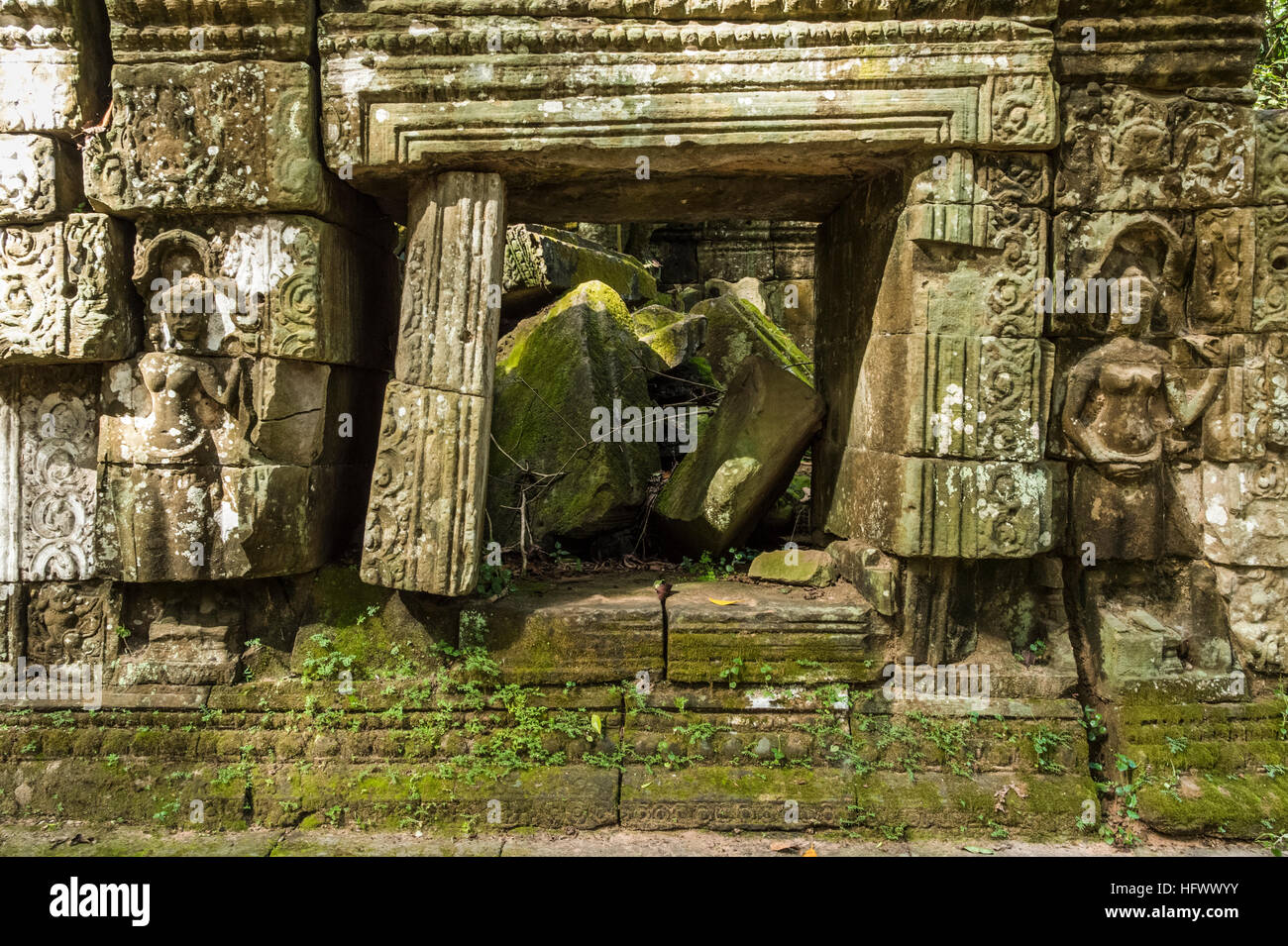 Trésors de l'ancienne Angkor dans les ruines du temple Ta Prohm Banque D'Images