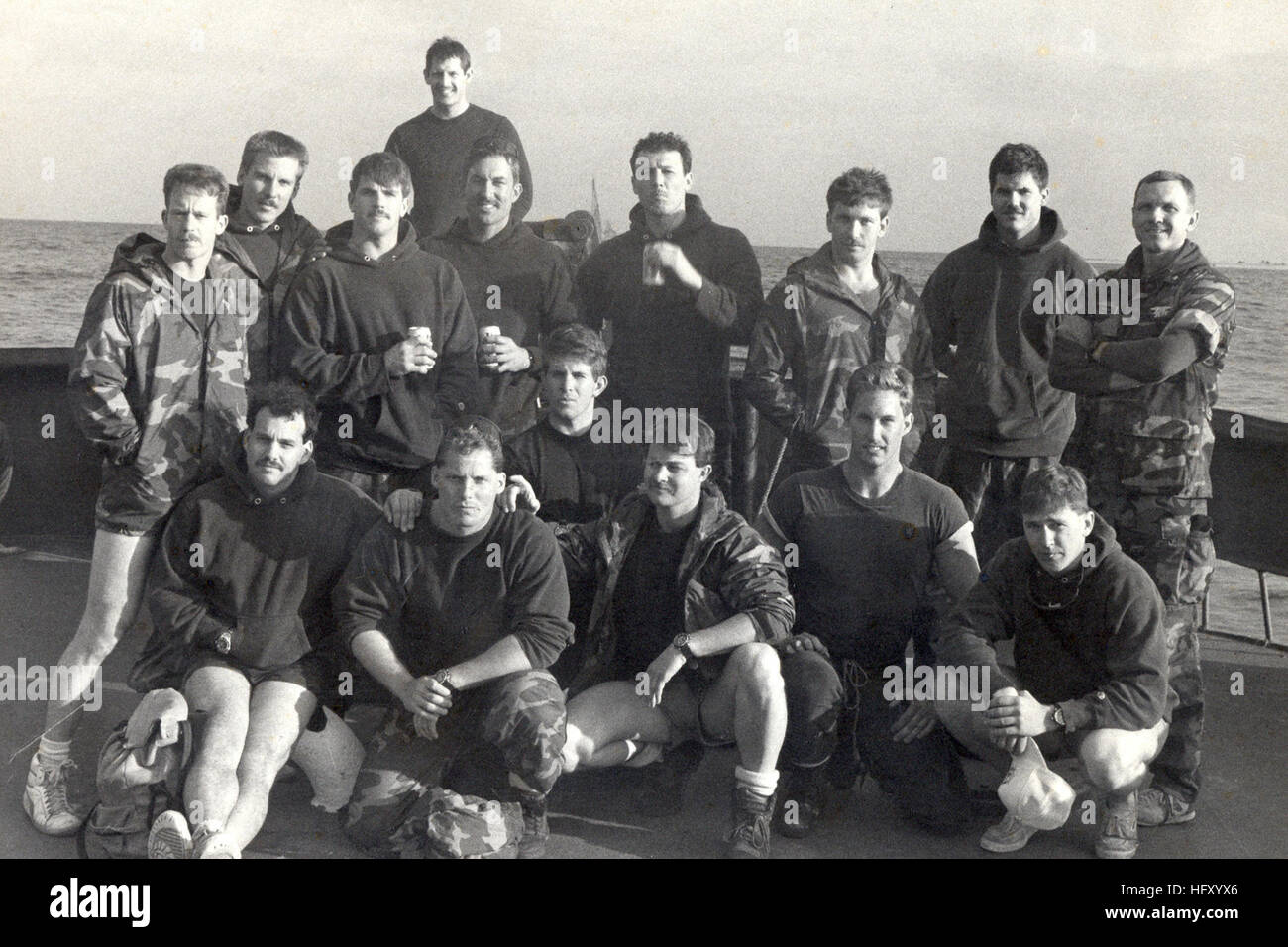 100107-N-0000X-003 PANAMA (janv. 1990) dans ce fichier, photo non datée de Seal Team 4 membres posent pour une photo de groupe avant Opération Juste Cause. (U.S. Photo/marine) Parution US Navy 100107-N-0000X-003 Membres du Seal Team 4 posent pour une photo de groupe avant l'Opération Juste Cause Banque D'Images 100107-N-0000X-003 PANAMA (janv. 1990) dans ce fichier, photo non datée de Seal Team 4 membres posent pour une photo de groupe avant Opération Juste Cause. (U.S. Photo/marine) Parution US Navy 100107-N-0000X-003 Membres du Seal Team 4 posent pour une photo de groupe avant l'Opération Juste Cause Banque D'Images
