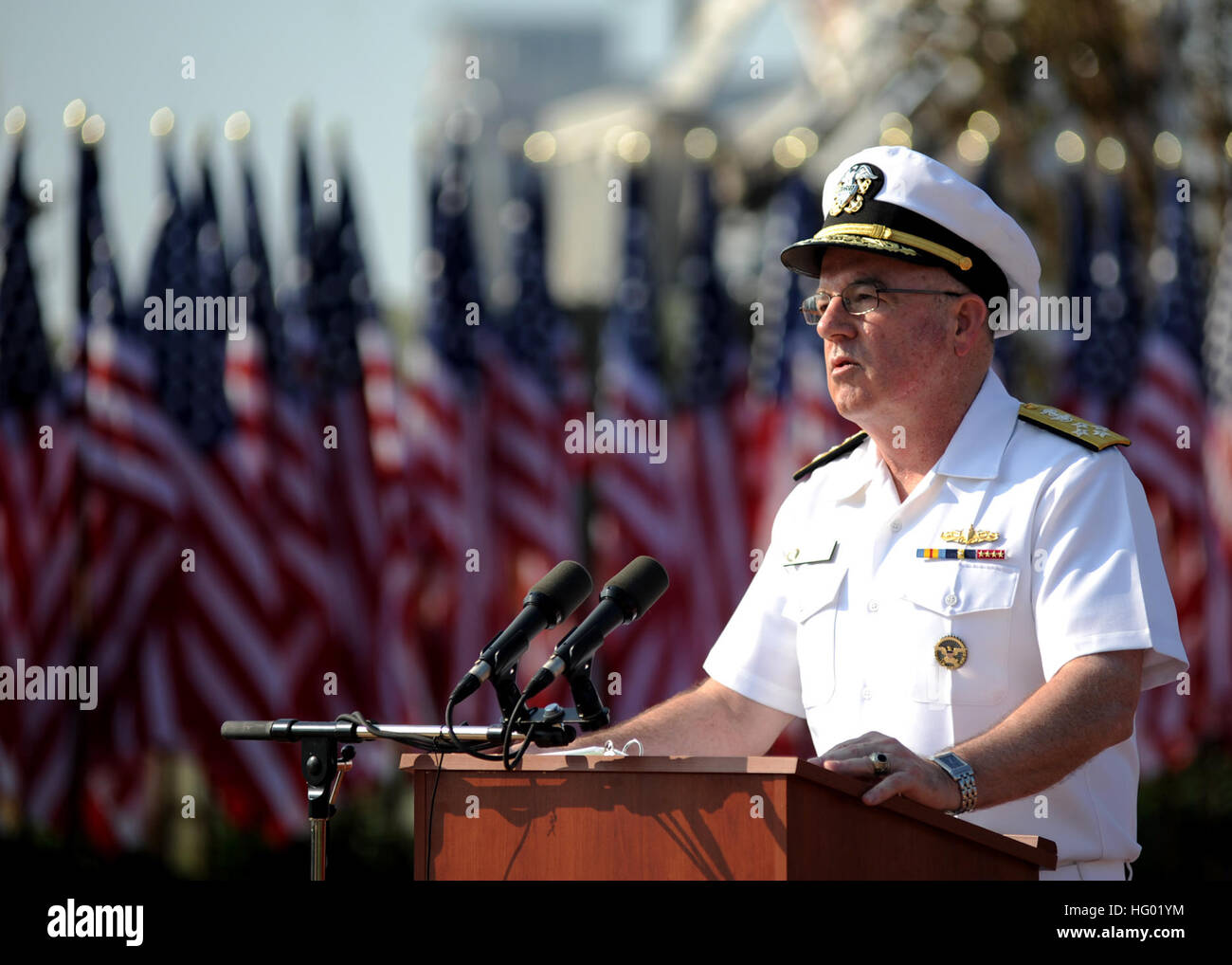 Une cérémonie du souvenir de 9/11 a lieu à Town point Park, Norfolk, marquant le 10e anniversaire des attentats terroristes du 11 septembre 2001, avec un discours de la direction du U.S. Fleet Forces Command. Banque D'Images