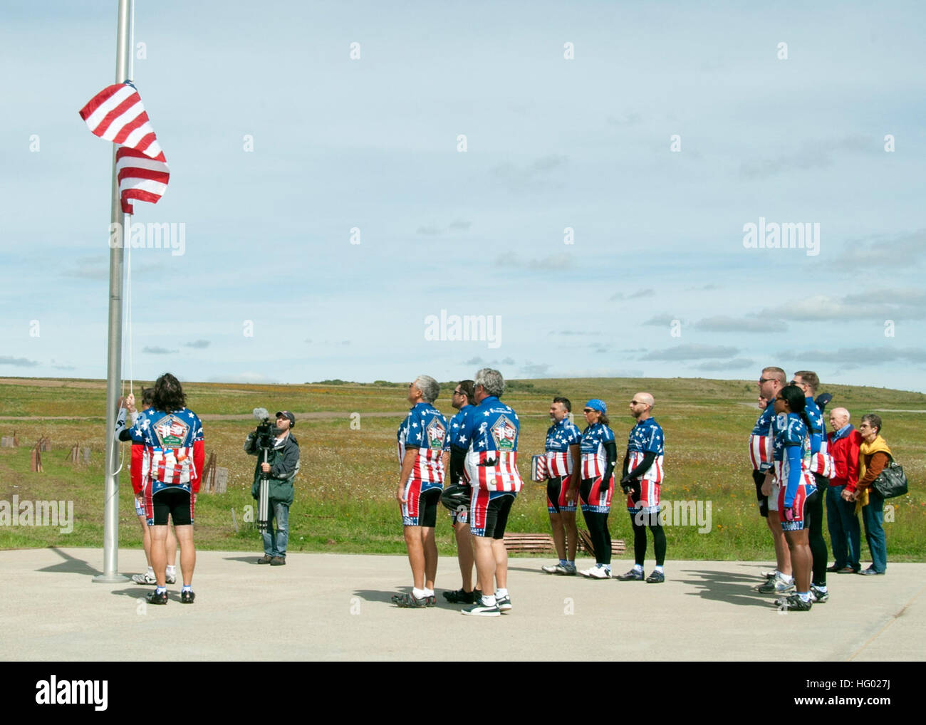 Les participants au défi Ride 2 Recovery 9/11 organisent un service commémoratif à Shanksville, en Pennsylvanie, pour célébrer le 10e anniversaire des attentats de 9/11. L’événement permet de sensibiliser et de recueillir des fonds pour les vétérans blessés. Banque D'Images
