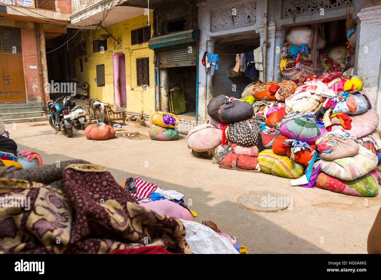 Jour bazar en rue. Old Delhi, Delhi. L'Inde Banque D'Images