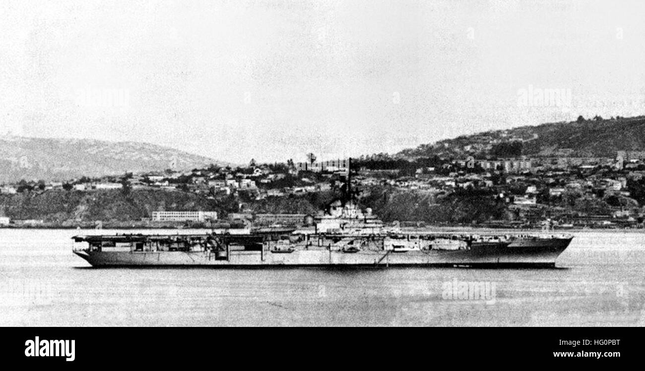 USS Yorktown (CV-10) à Valparaiso 1969 Banque D'Images