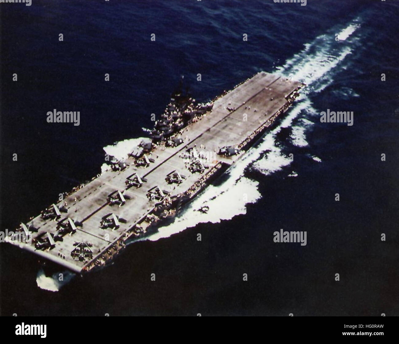 * USS Yorktown (CV-10 - ca 1943 Banque D'Images