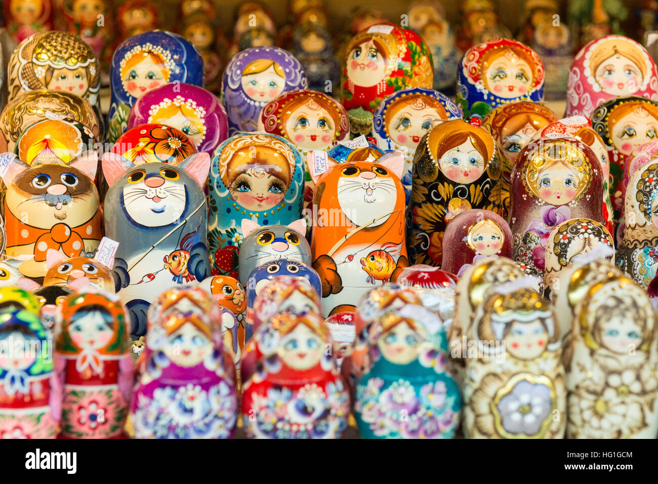 Des poupées russes et de nidification dolls Chats à vendre au Marché de Noël à Bruxelles, Belgique Banque D'Images