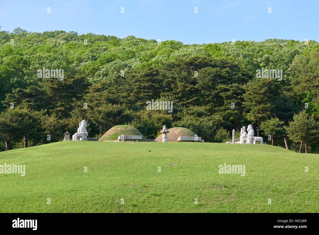 Vue de la tomb de Gimpo, Jangneung Wonjong et de sa femme. Wonjong est père du roi Injo de Joseon. Banque D'Images