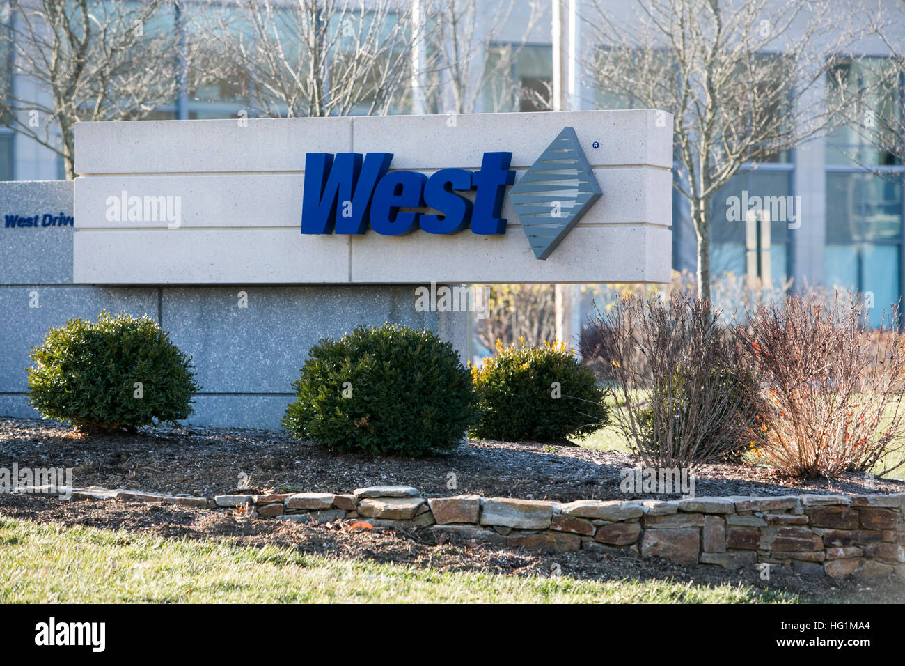 Un logo affiche à l'extérieur d'un établissement occupé par West Pharmaceutical Services, Inc., de Exton, Pennsylvanie le 10 décembre 2016. Banque D'Images