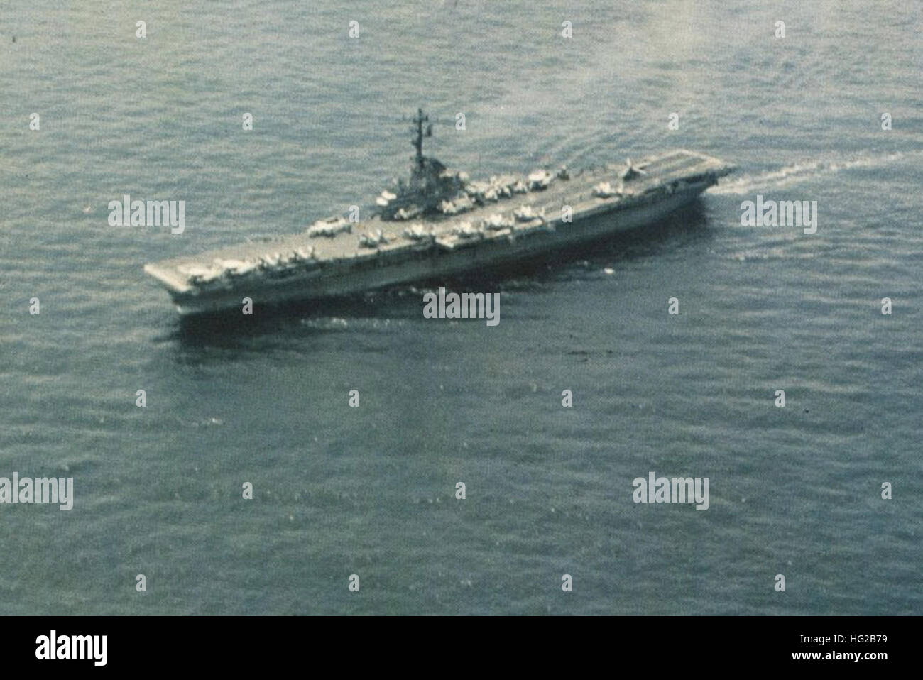 USS Hornet (CV-12) en cours au large de la Corée en avril 1969 Banque D'Images