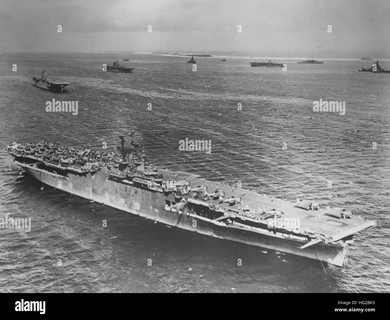 USS Essex (CV-9), à l'atoll de Majuro le 2 mars 1944 Banque D'Images