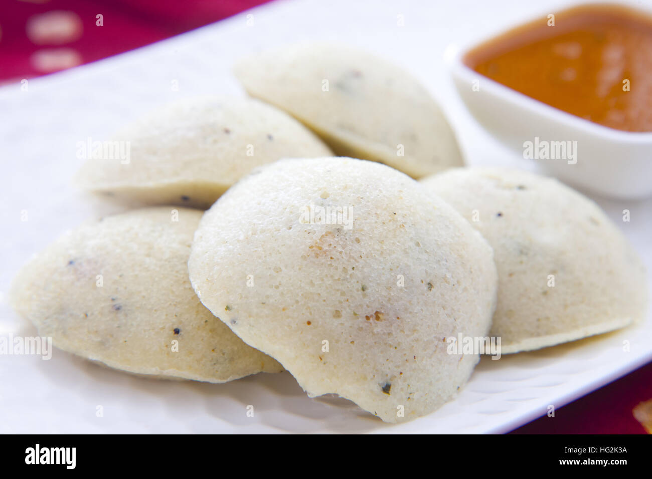 South Indian breakfast idli avec sambar Banque D'Images