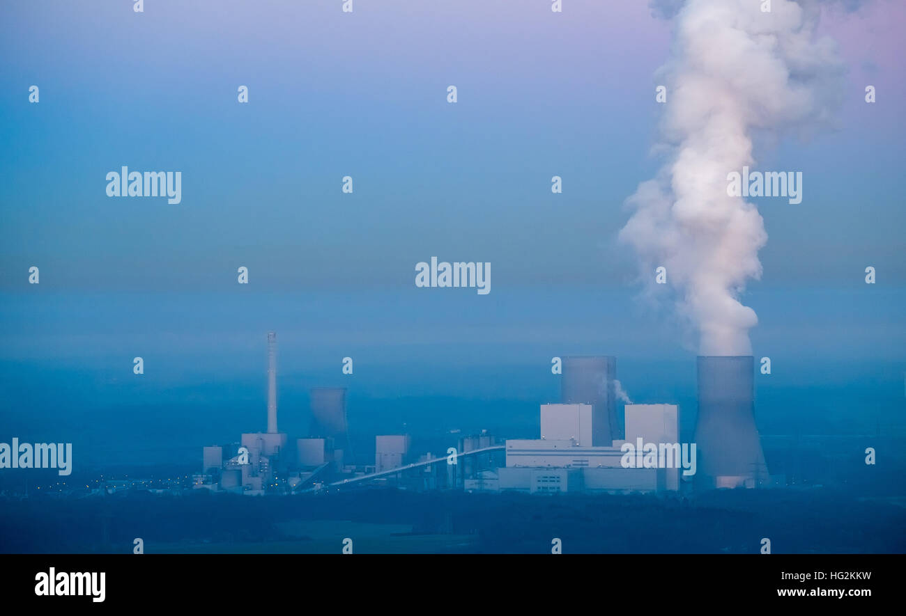 Vue aérienne, coal power station Westfalen dans soir haze, RWE Power, une ancienne centrale électrique nucléaire, « EMPORTEZ Hamm Uentrop Banque D'Images Vue aérienne, coal power station Westfalen dans soir haze, RWE Power, une ancienne centrale électrique nucléaire, « EMPORTEZ Hamm Uentrop Banque D'Images