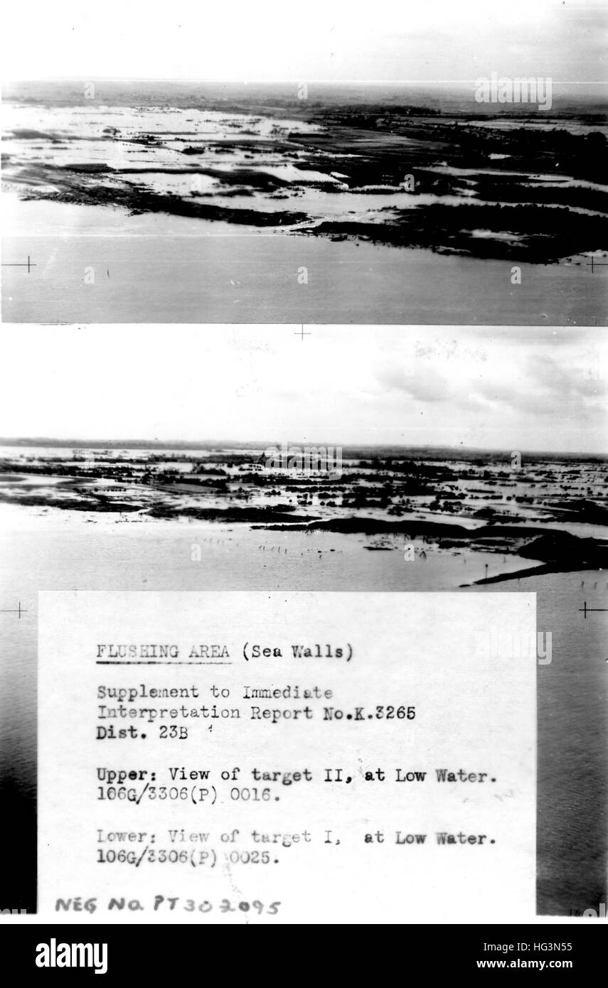 Le rinçage, Hollande. Photos de la reconnaissance de la RAF de digues à propos de septembre 1944 dans le cadre de la planification pour des raids de bombardement en octobre pour leur violation et d'isoler les unités allemandes par les inondations. Banque D'Images