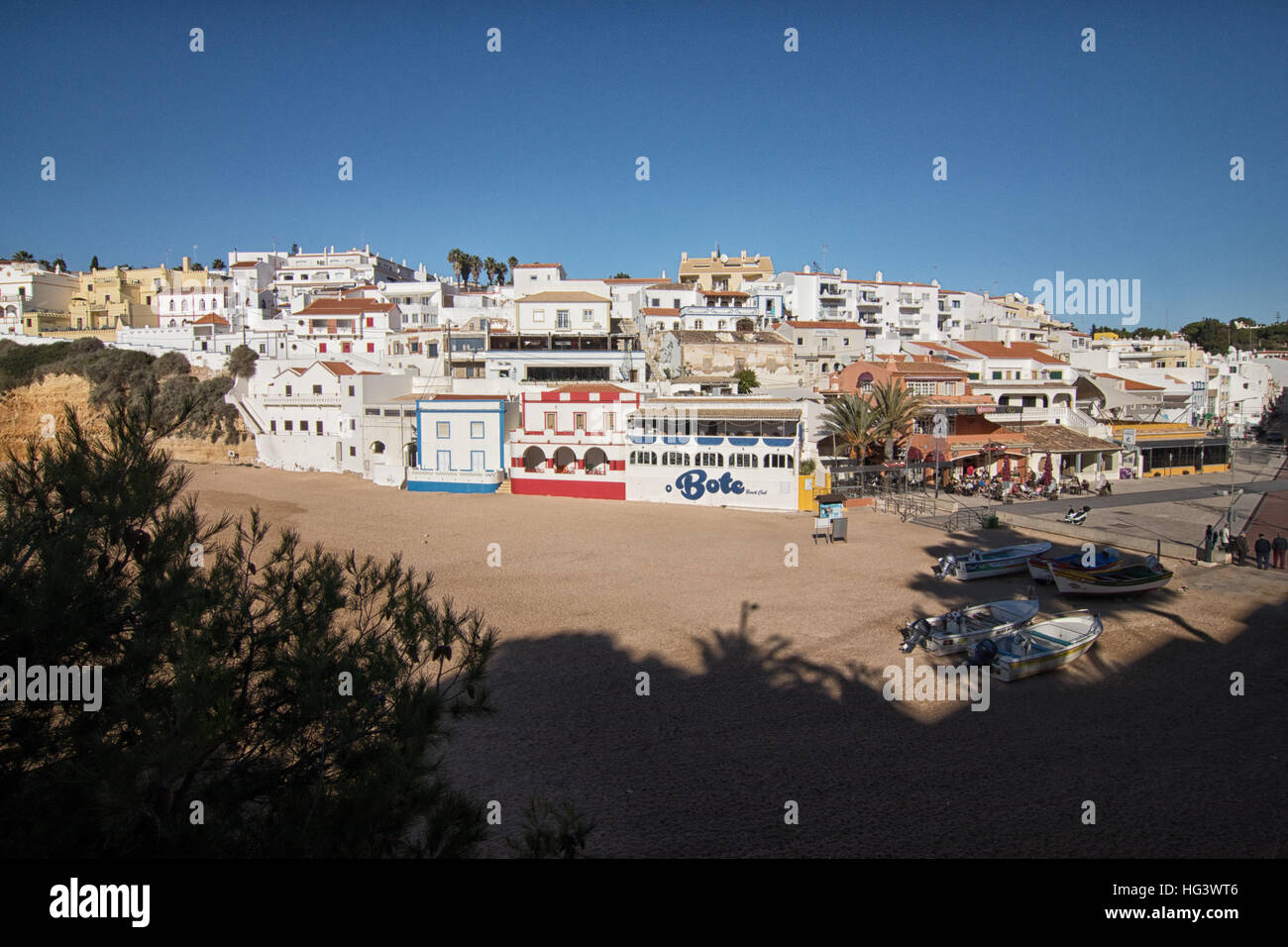 Vue du Monte Carvoeiro, Lagoa, Algarve Portugal, plage et ville Banque D'Images