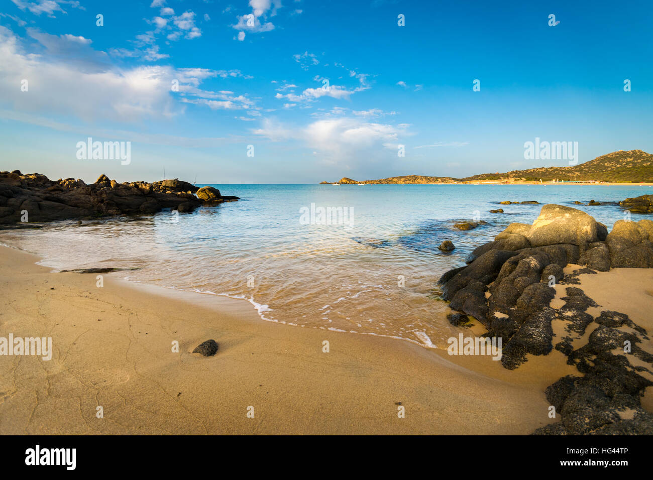 La mer et les plages de Chia, Sardaigne, île, Italie. Banque D'Images