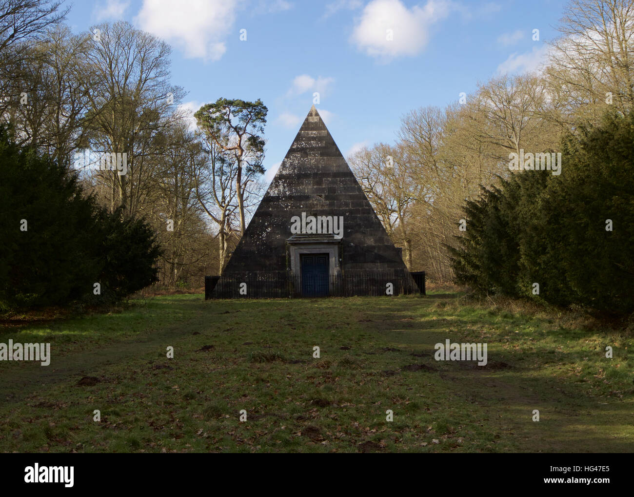 Blickfang pyramide mausolée. La Norfolk Banque D'Images