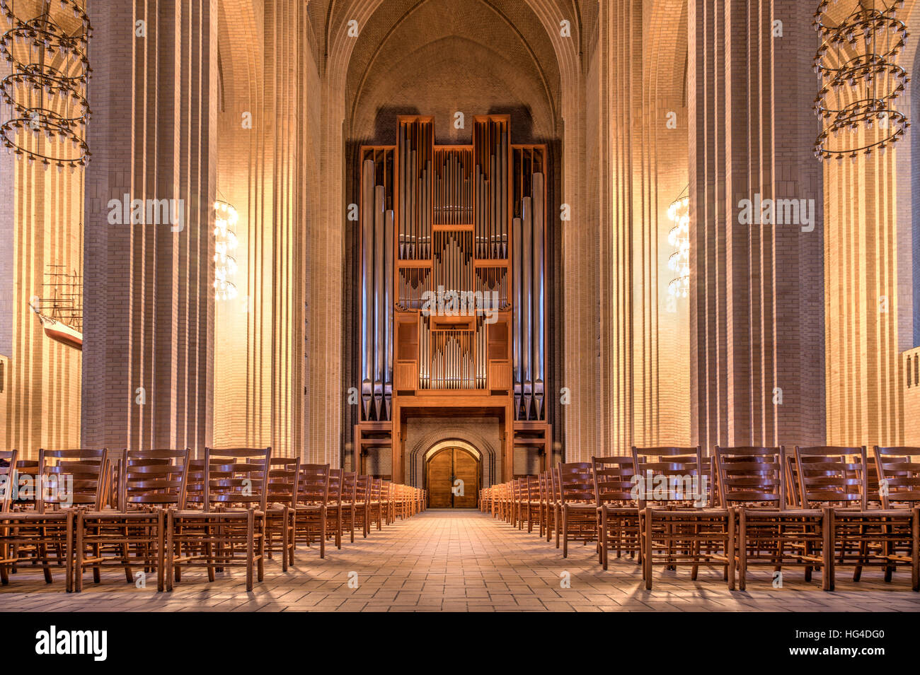 Copenhague, Danemark - janvier 03, 2017 : la photographie de l'intérieur de l'Église Grundtvigs avec son orgue à tuyaux Banque D'Images
