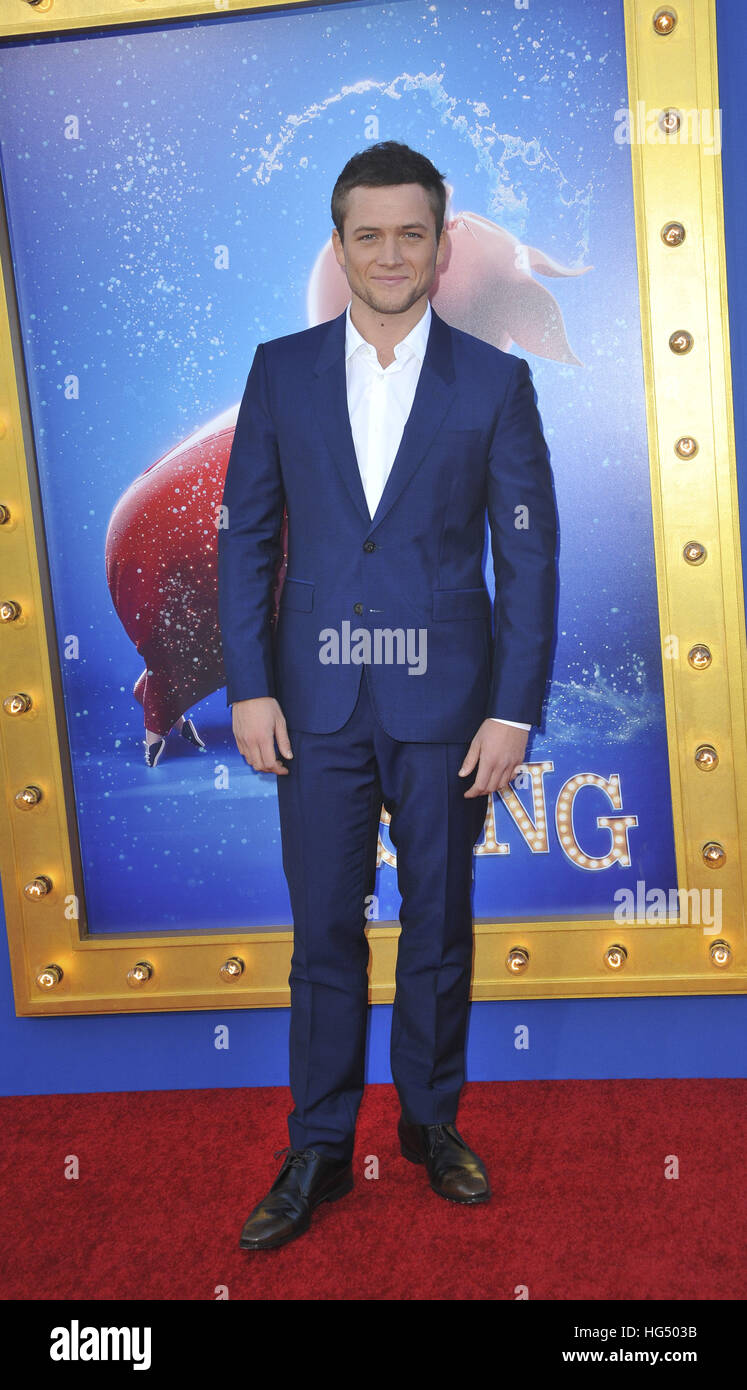 Los Angeles premiere de 'Sing' - Arrivées comprend : Taron Egerton Où : Los Angeles, California, United States Quand : 03 déc 2016 Banque D'Images