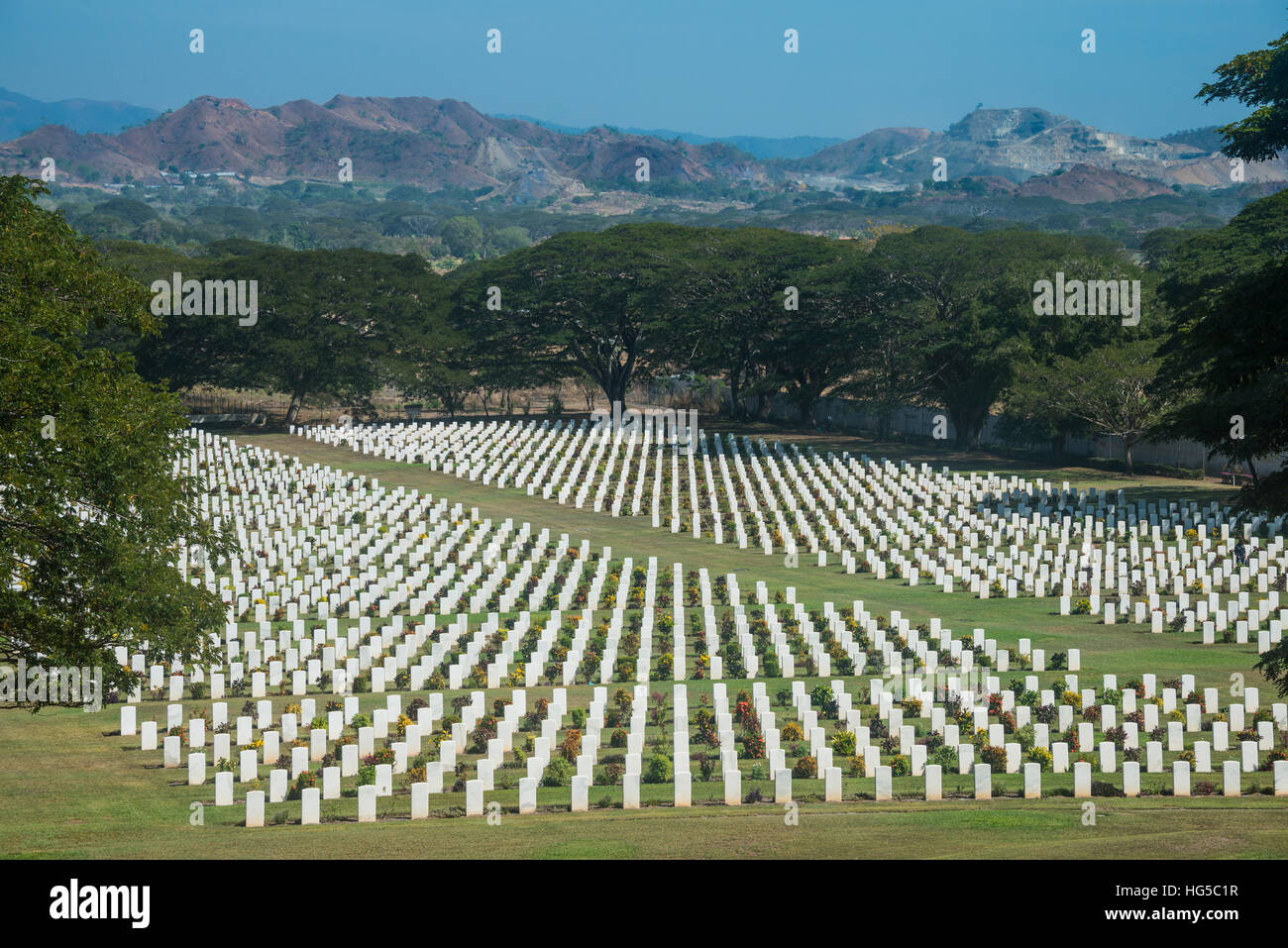 Le cimetière de guerre de Bomana, Port Moresby, Papouasie Nouvelle Guinée, du Pacifique Banque D'Images Le cimetière de guerre de Bomana, Port Moresby, Papouasie Nouvelle Guinée, du Pacifique Banque D'Images