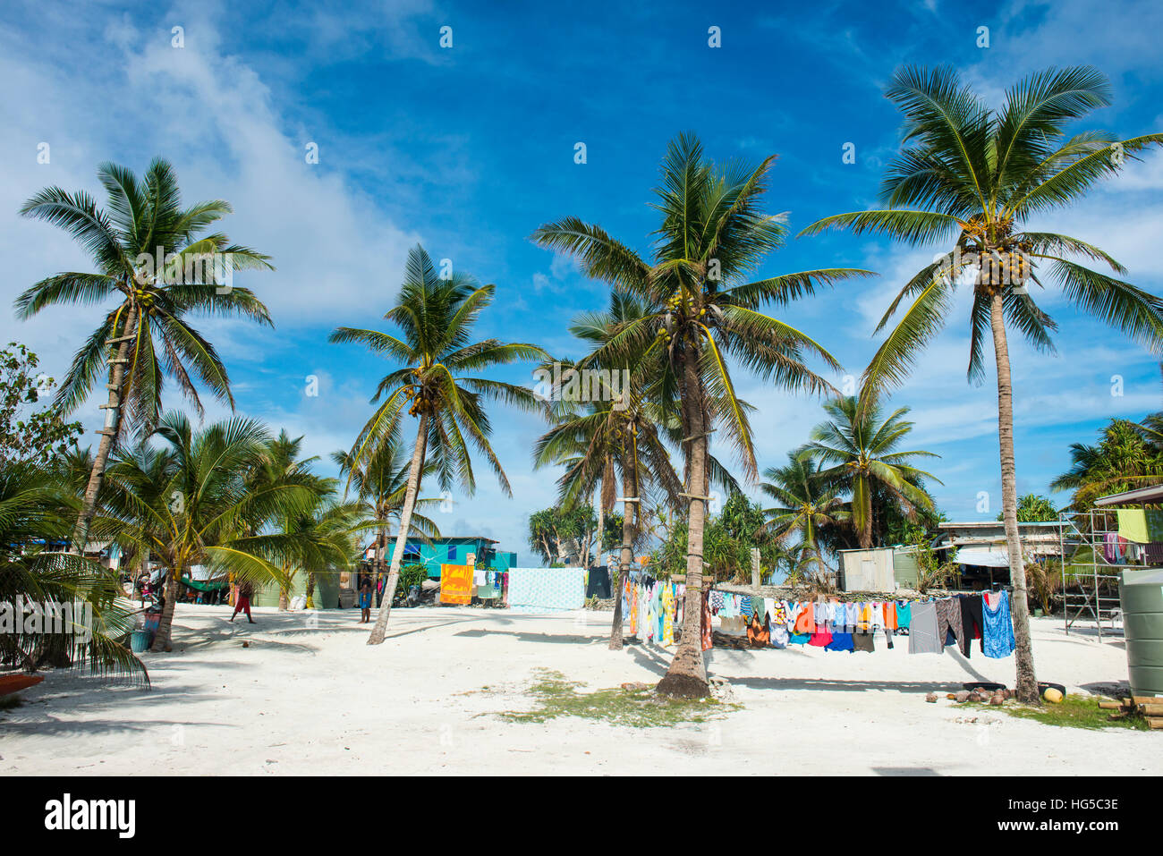 Le séchage des vêtements en plein soleil, Funafuti, Tuvalu, le Pacifique Sud Banque D'Images
