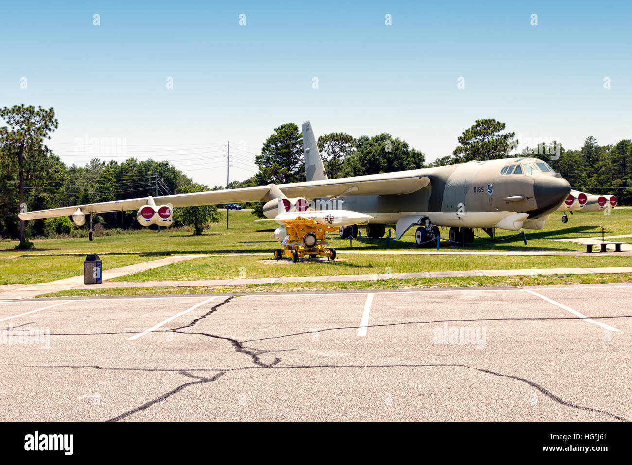 Boeing B-52G-95-BW Stratofortress, 58-0185, 'El Lobo II', d'abord affecté à la 4135th aile stratégique, Strategic Air Command, Eglin AFB, septembre 1959 ; dernière affecté à la 2e Bomb Wing, Barksdale AFB, en Louisiane, au cours de laquelle il a effectué des missions dans l'opération Tempête du désert. Le kamikaze est arrivé à Eglin, le 16 juillet 1991 et a été déplacé au musée un mois plus tard. Banque D'Images