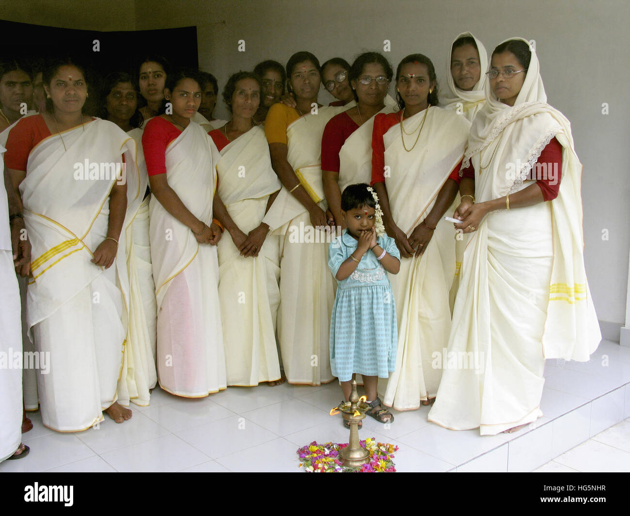 Les femmes vêtues de façon traditionnelle dans le Kerala. L'Inde Banque D'Images