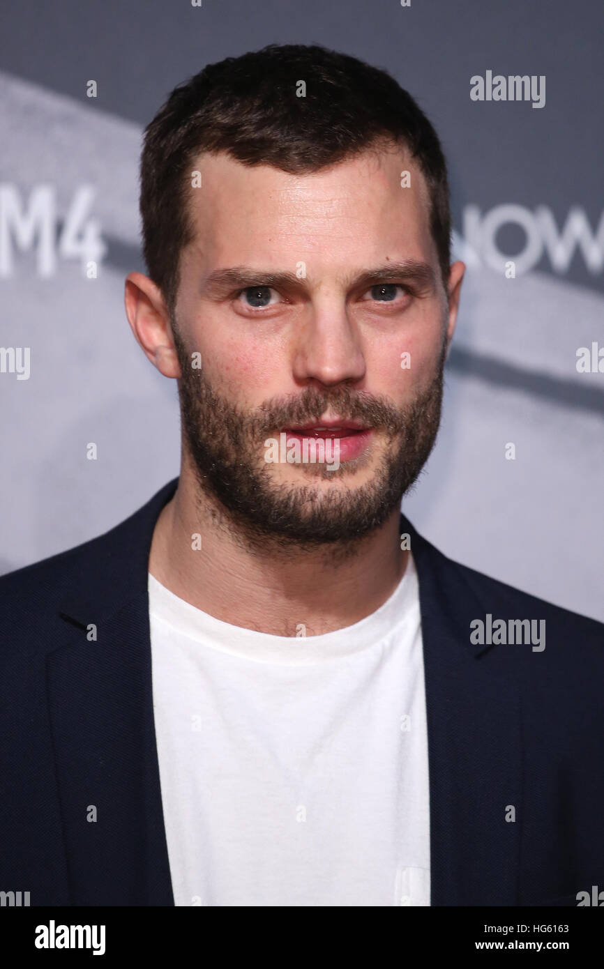 Jamie dornan 2016 Banque de photographies et d'images à haute résolution -  Alamy