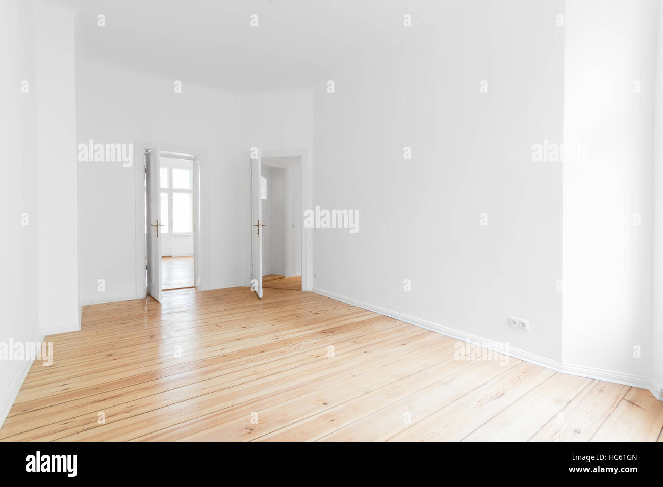 Appartement vide avec plancher en bois Banque D'Images