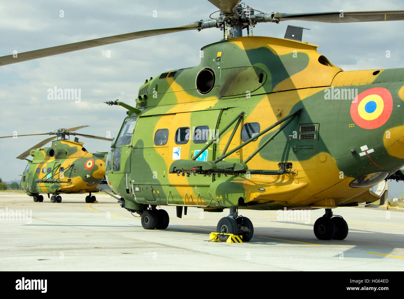 Force aérienne roumaine hélicoptère IAR-330 à Konya Air Base, la Turquie. Banque D'Images